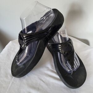 FitFlop Black Patent Leather Thong Wedge Sandal US Size 10